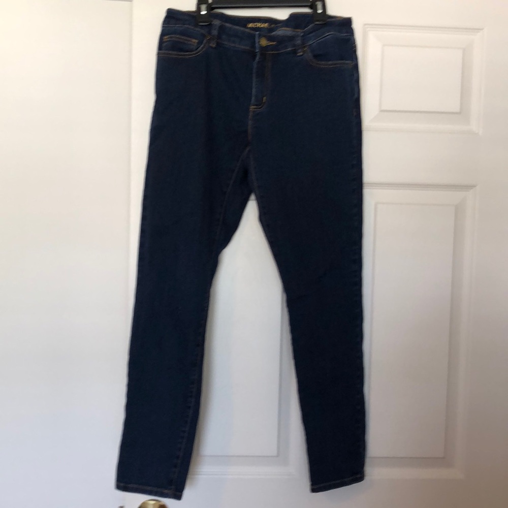 Michael Kors size 8 dark wash skinny jean